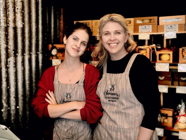 Photograph of Serena and Amanda at Serene's Chandlery